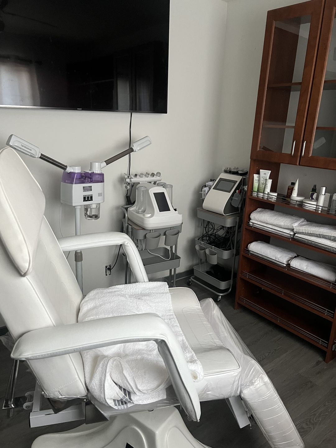 Customer photo review of Adonis 9 in 1 Cavitation Machine for Toning & Slimming