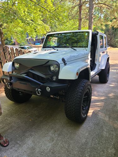 Customer photo review of Hawke Grille - Matte Black for 07-18 Jeep Wrangler JK