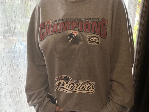 Customer photo review of New England Patriots Super Bowl Champs Sweatshirt (XL)