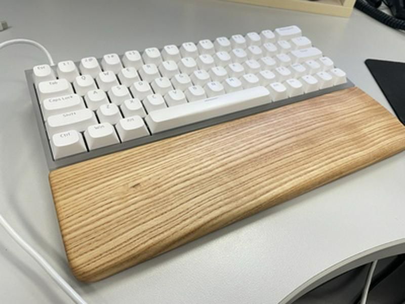 Customer photo review of Keyboard Wrist Rest Ash Wood