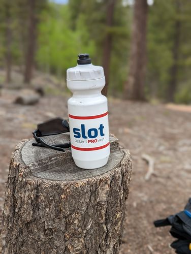 Customer photo review of Desert Proven 22oz Water Bottle