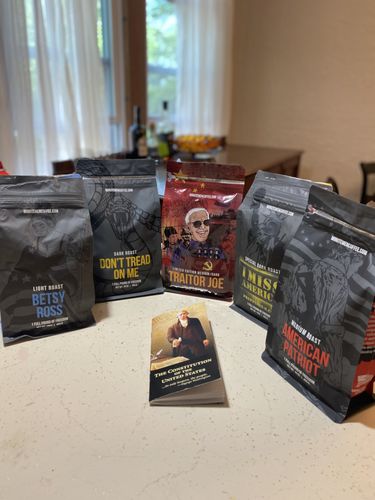 Customer photo review of TRAITOR JOE Collectors Roast