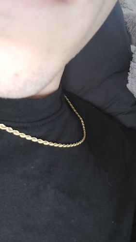 Customer photo review of CLEAN ROPE. - 3MM 18K GOLD