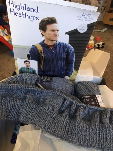 Customer photo review of 2022 Special Edition Men Knitting Box!