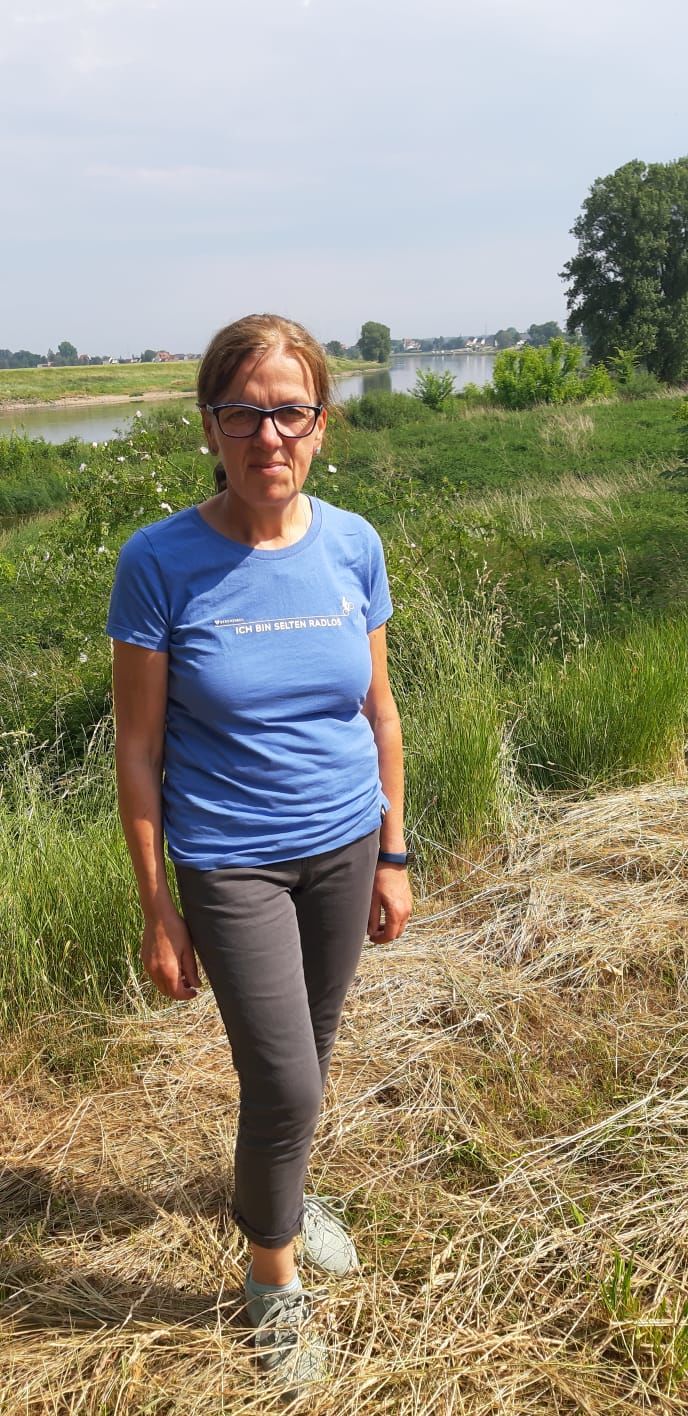 Customer photo review of Selten Radlos - Damen Premium Organic Shirt