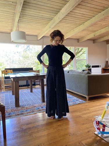 Customer photo review of Frida Pants | Black Ikat