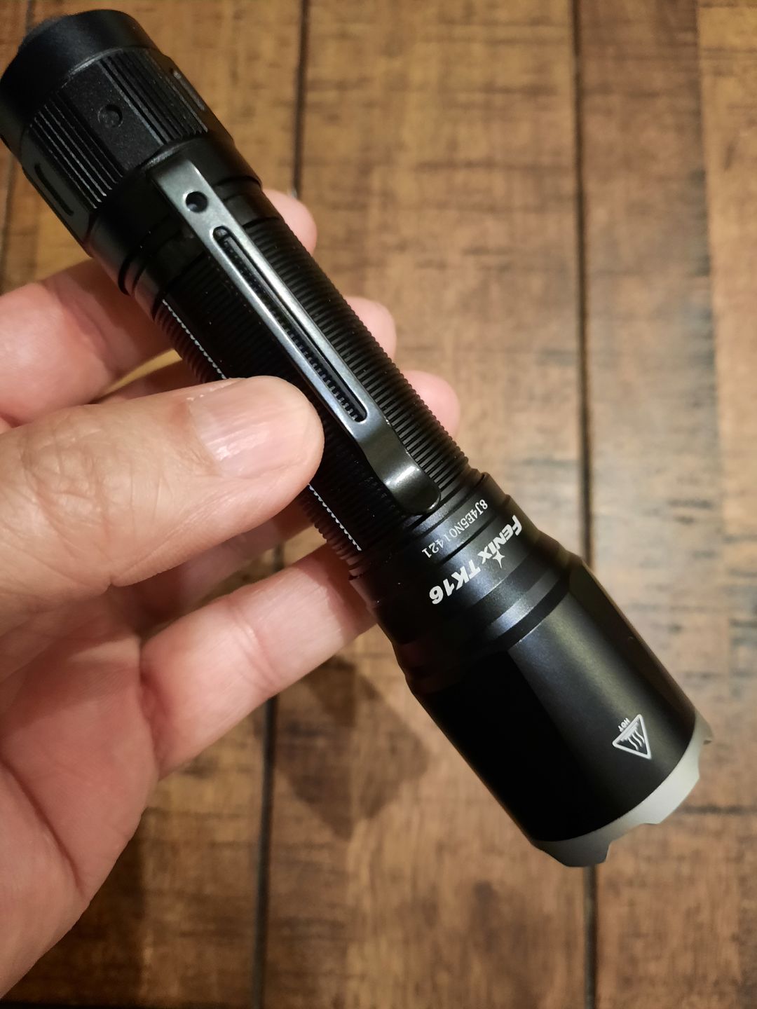 Customer photo review of Fenix TK16 V2.0 - 3100 Lumens - double commutateur arrière - pack complet
