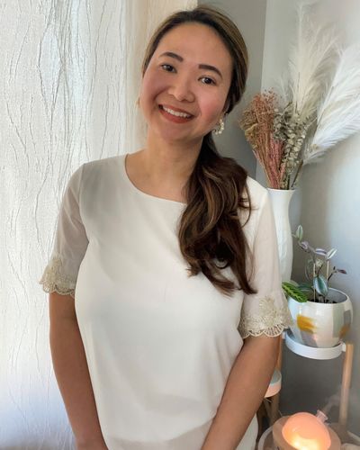 Customer photo review of Flor Blanca Earrings