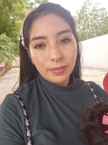 Customer photo review of Maquillaje Líquido CM10