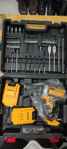 Customer photo review of Rotomartillo Taladro Inalambrico Atornillador 20v 300w 69pz