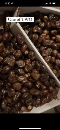 Customer photo review of Organic Rutab Medjool Dates Bulk Generic Box