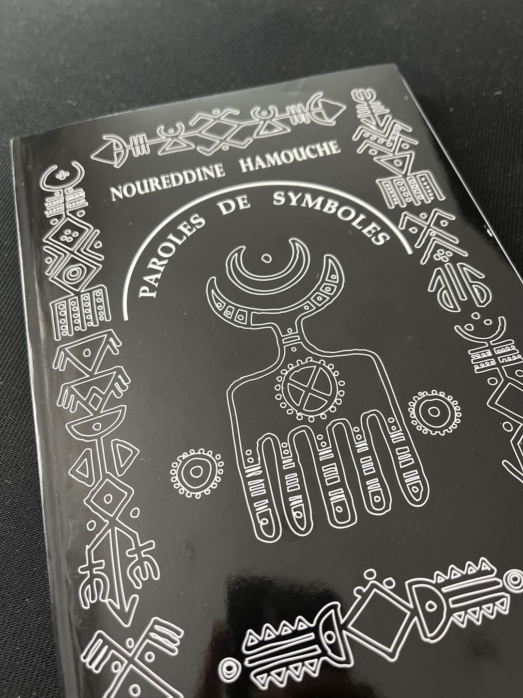 Customer photo review of Livre "Paroles de symboles" par Noureddine Hamouche.