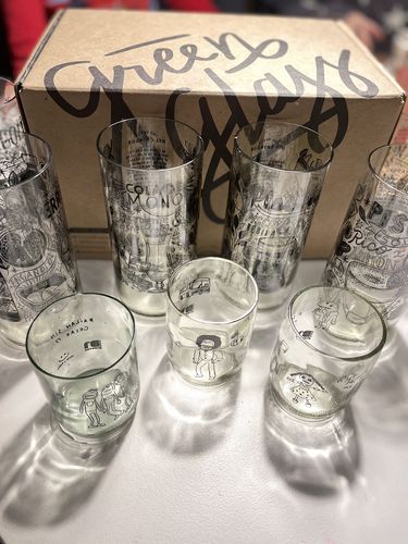 Customer photo review of Vasos del Catador 6 Vasos de Tragos Típicos Chilenos