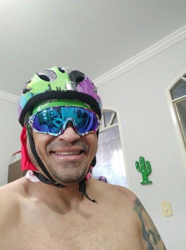 Customer photo review of KE9408 Cycling Sunglasses With Multiple Interchangeable Lenses