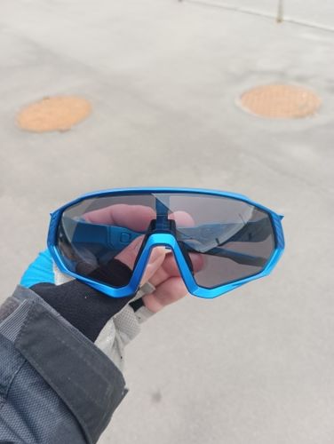 Customer photo review of KE9408 Photochromic Cycling Sunglasses With 2 Lens or 5 Lens