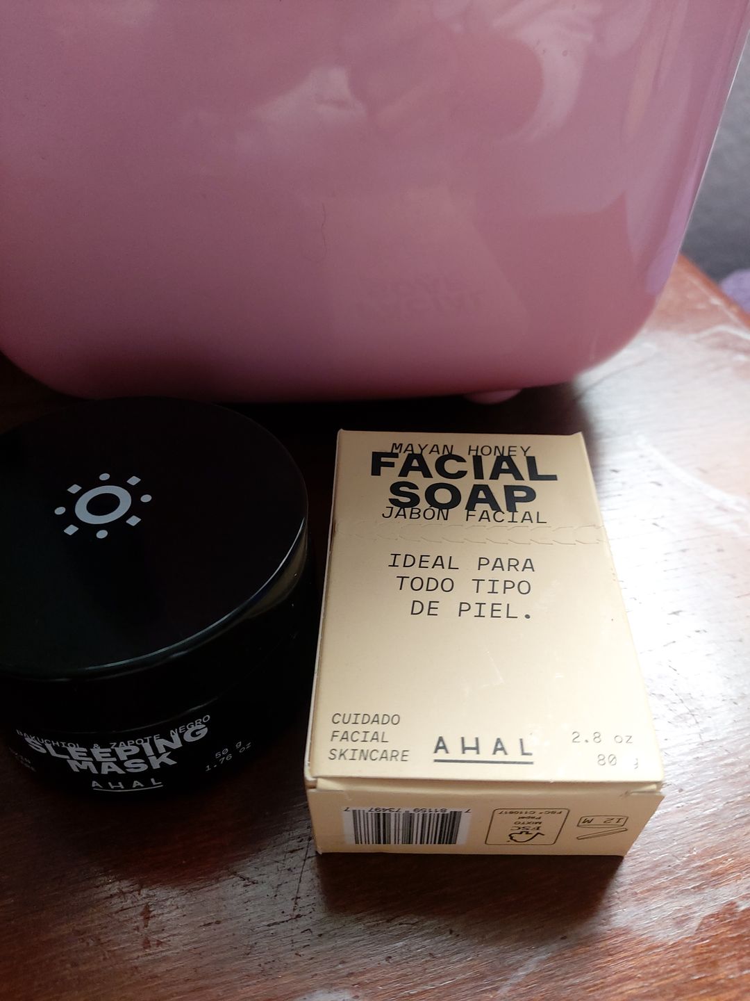 Customer photo review of Mayan Honey Facial Soap / Jabón Facial de Miel Maya
