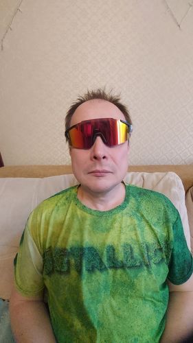 Customer photo review of KE9407 Cycling Sunglasses UV Protection for Men Women