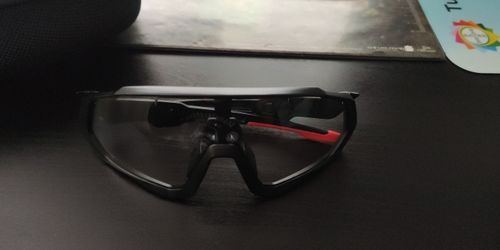 Customer photo review of KE9408 Photochromic Cycling Sunglasses With 2 Lens or 5 Lens