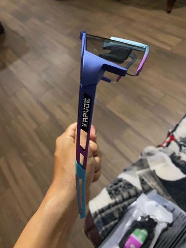 Customer photo review of KE9022 Photochromic Cycling Sunglasses for Men women