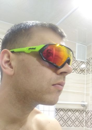 Customer photo review of KE9408 Cycling Sunglasses With Multiple Interchangeable Lenses