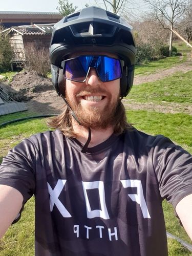 Customer photo review of KE9022 Cycling Sunglasses With Multiple Interchangeable Lenses