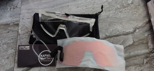 Customer photo review of KE9022 Photochromic Cycling Sunglasses for Men women
