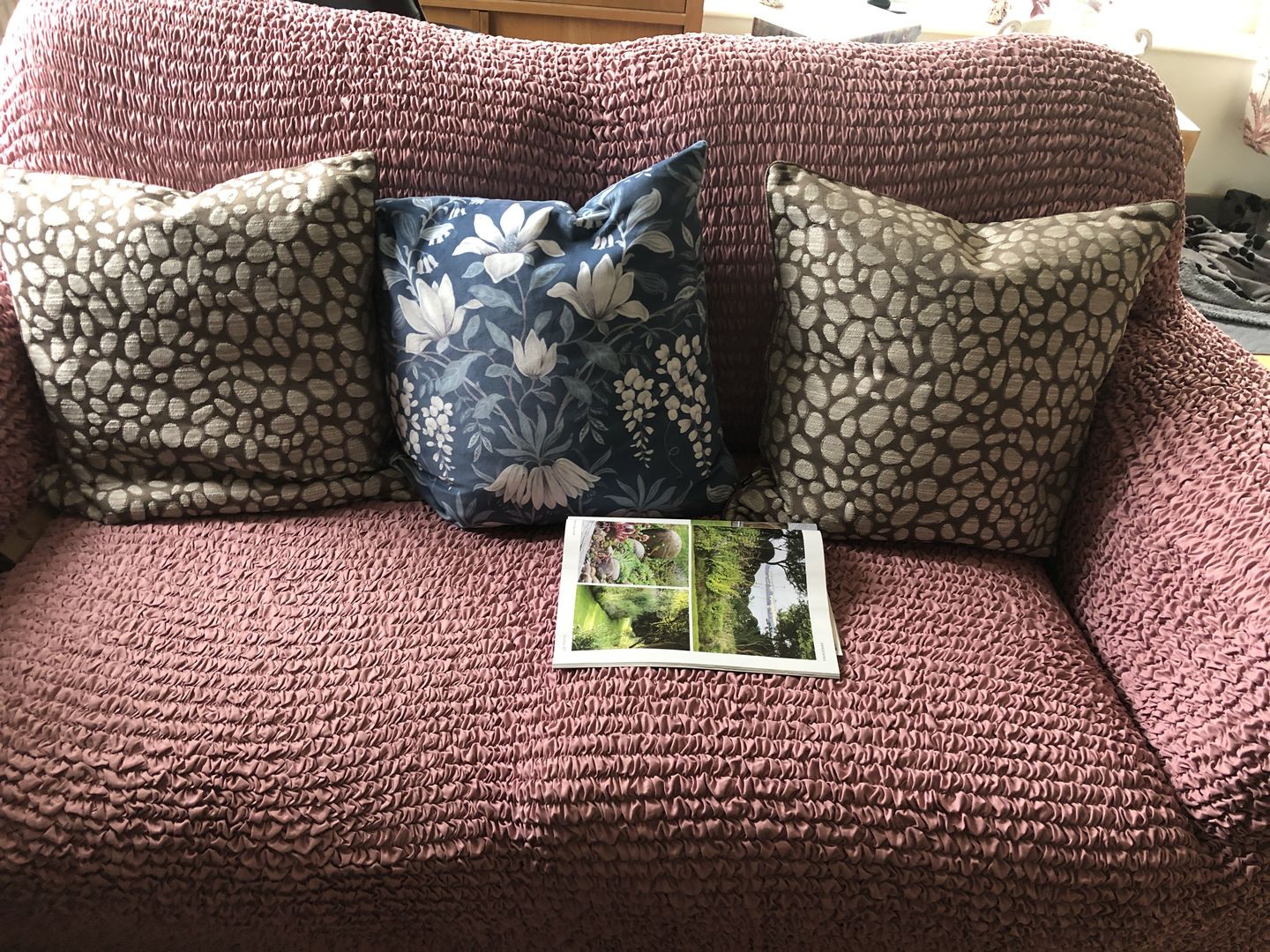 Customer photo review of 3 Seater Sofa Cover - Pink, Microfibra