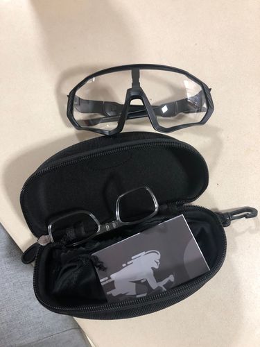 Customer photo review of KE9408 UV-400 Photochromic Cycling Sunglasses