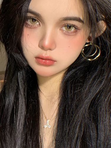 Customer photo review of Starry sky Brown Colored Contact Lenses