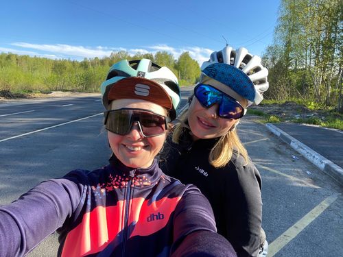 Customer photo review of KE9022 Photochromic Cycling Sunglasses for Men women