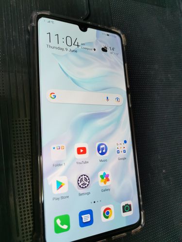 Customer photo review of Huawei P30 128GB Midnight Black Unlocked Refurbished Good