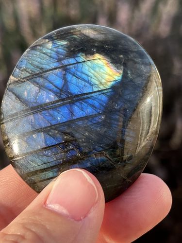 Customer photo review of High Flash Labradorite Pebbles ⚡️