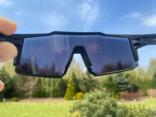 Customer photo review of KE9022 Photochromic Cycling Sunglasses for Men women