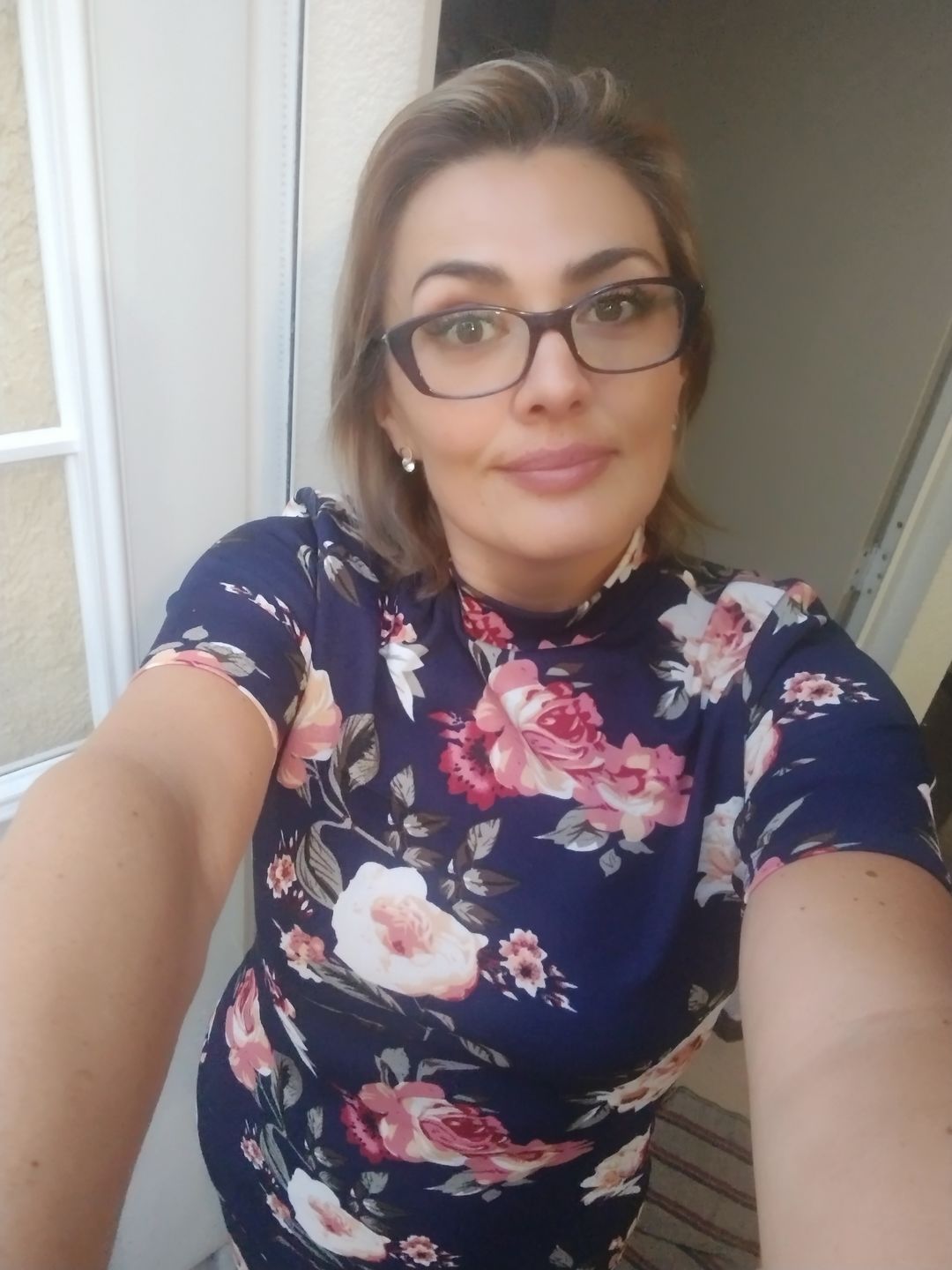 Customer photo review of Kit Rostro Perfecto (28% OFF) - Limpiador Facial 235ml + Serum de Vitamina C 30ml + Serum de Ácido Hialurónico 30ml