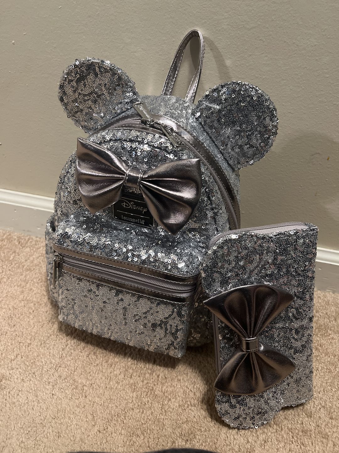 Customer photo review of 707 Street Exclusive - Loungefly Disney Minnie Mouse Silver Sequin Mini Backpack