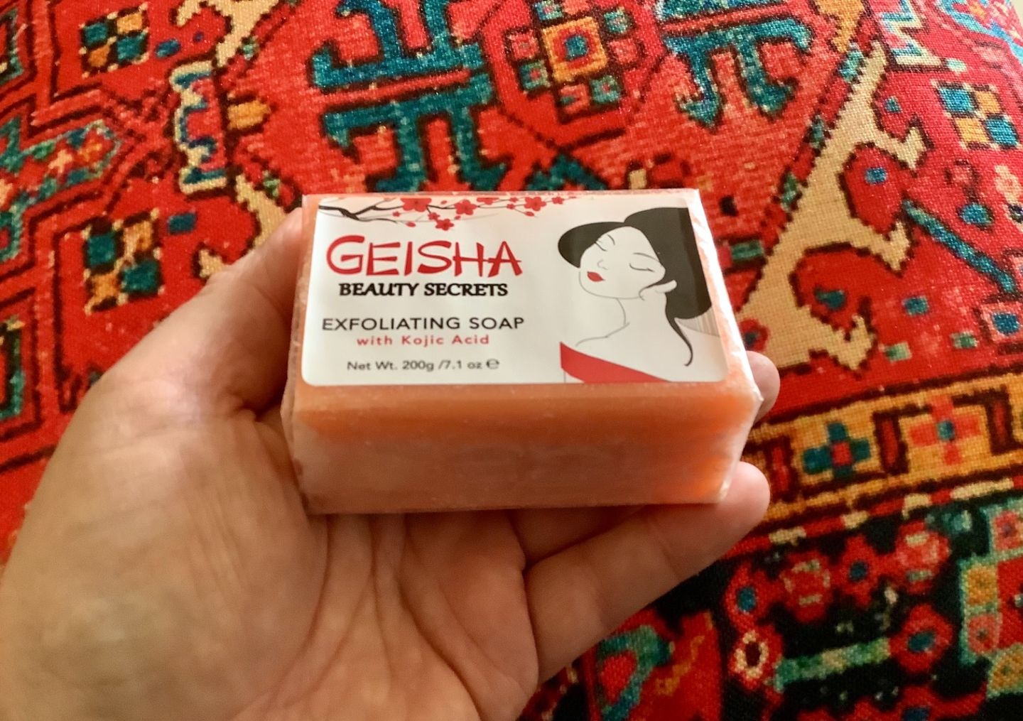 Customer photo review of Geisha Beauty Secrets Exfoliating Soap with Kojic Acid - 200g / 7.1 oz