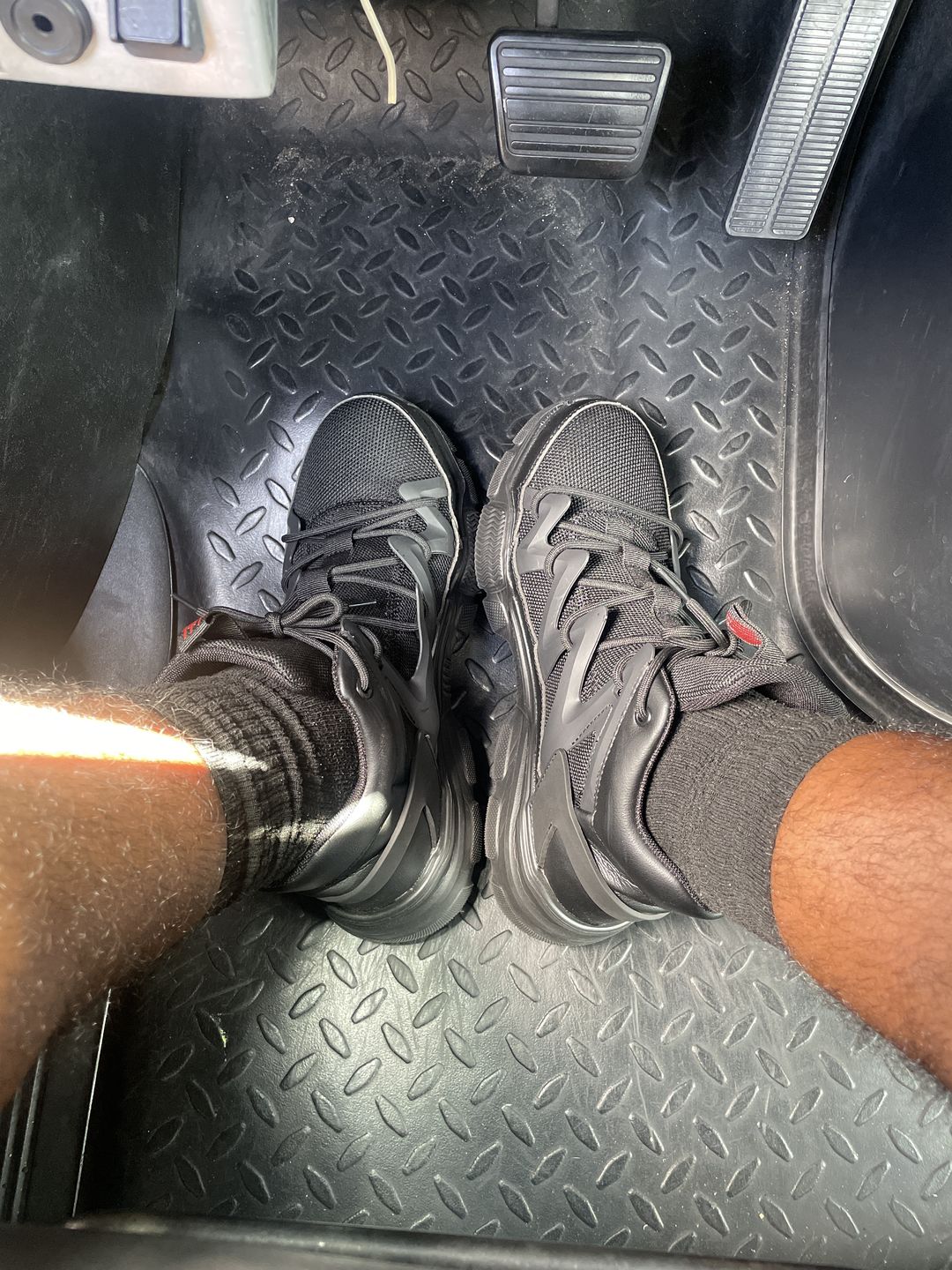 Customer photo review of Maven Unisex Composite Toe Non-slip Work Boots