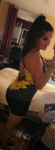 Customer photo review of SUNFLOWER CRISS-CROSS OPEN BACK TANK TOP