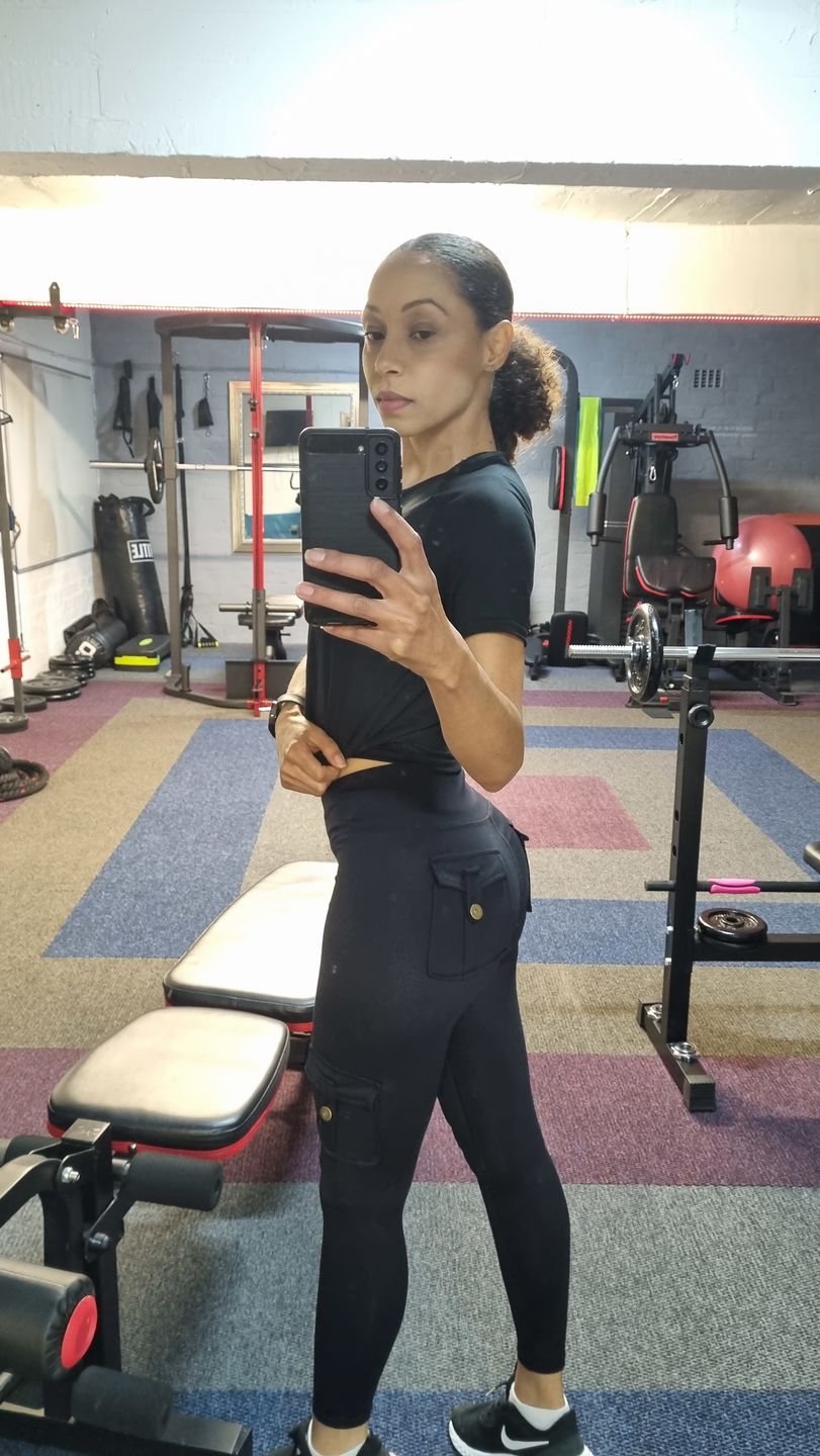 Customer photo review of Shapewear TNG Cargo Leggings - Black