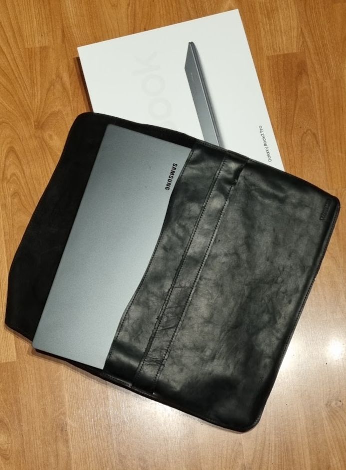 Customer photo review of Funda Notebook