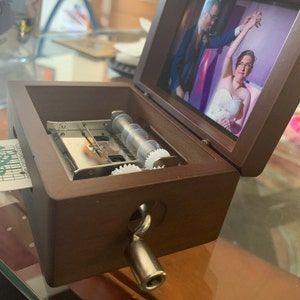Customer photo review of Bruna - Small Music Box without Stopper