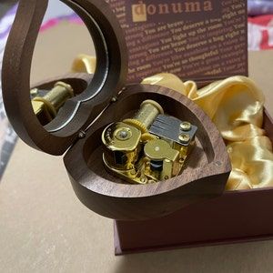 Customer photo review of Lova - Heart Music box with Mirror