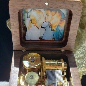 Customer photo review of Bruna - Small Music Box without Stopper