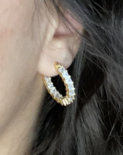 Customer photo review of Icey Ohrringe