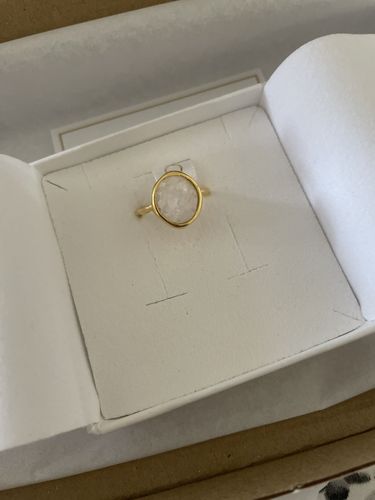 Customer photo review of Irregular Moonstone Ring (Gold)