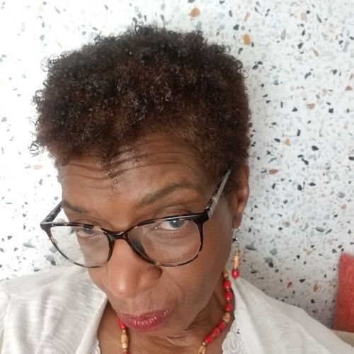 Customer photo review of Curly Hair Wash and Go System with Organic Jojoba Oil for Moisturizing Hair with Lavender Fragrance (Step 1 - 4)