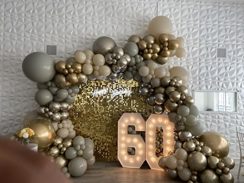Customer photo review of Light Gold Shimmer Wall Panels – Easy Setup Wedding/Event/Theme Party Decorations