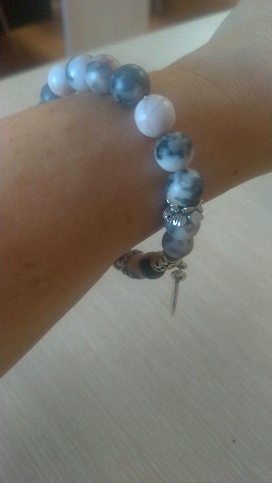 Customer photo review of Bracelet Bouddhiste et la Fleur de Lotus Porte-Chance
