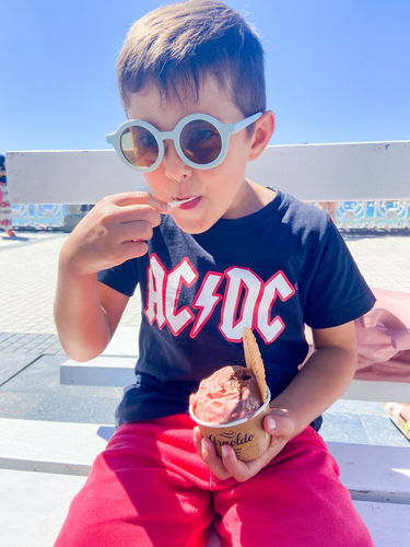 Customer photo review of Gafas de sol Sostenibles Nenina & Co