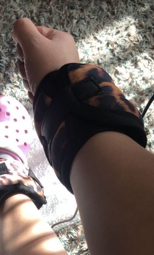 Customer photo review of Muñequeras con Peso Leopard